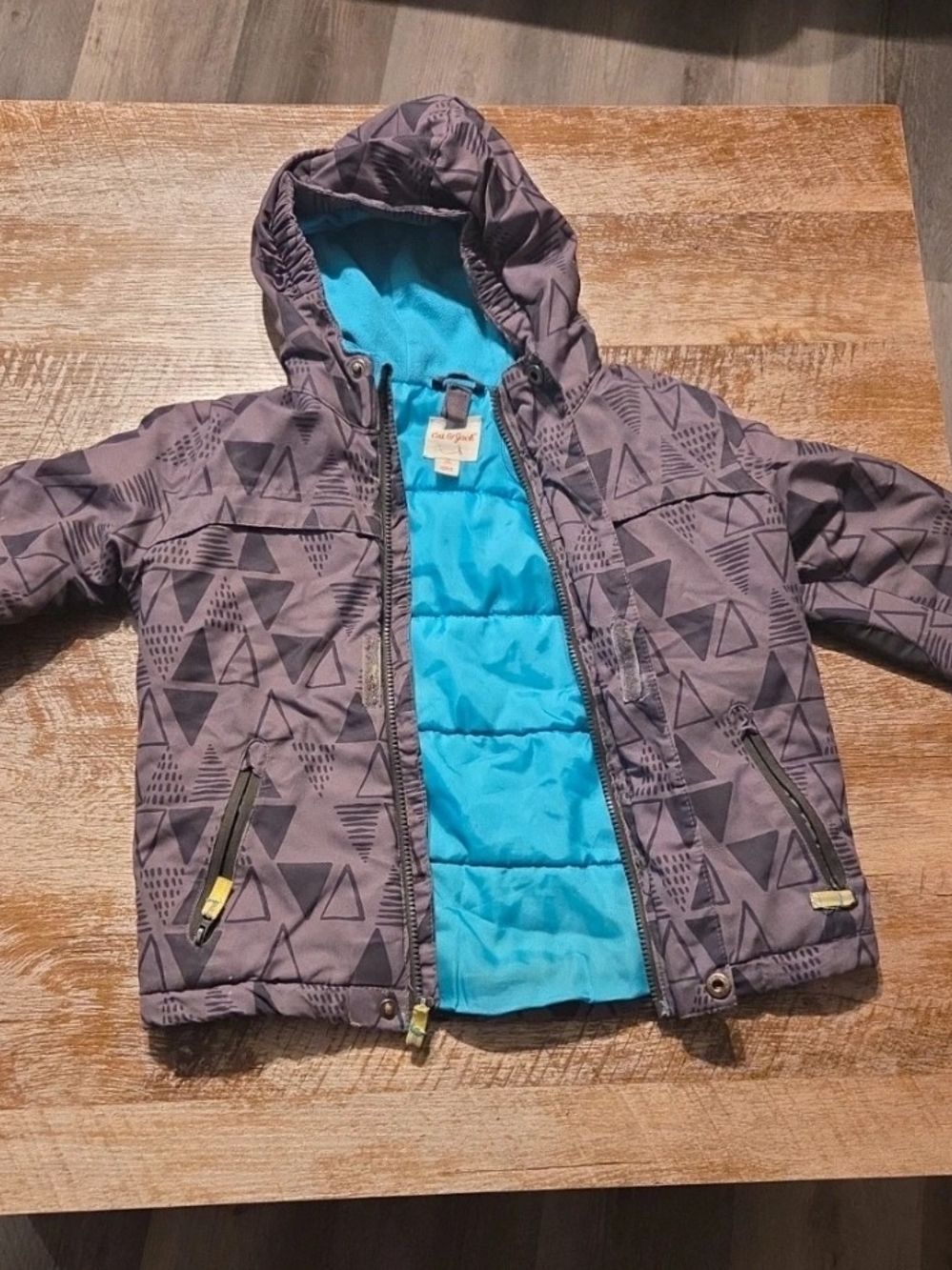 Cat & Jack Gray Geometric Hooded Puffer Jacket with Bright Blue Lining